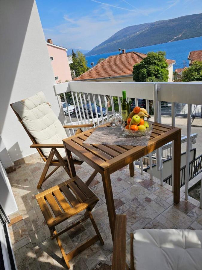 Apartment Mimi Herceg Novi Exteriör bild